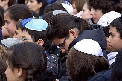 שיעורים נעצרו כדי להעביר התלמידים היהודים למקום בטוח (צילום: AFP) (צילום: AFP)