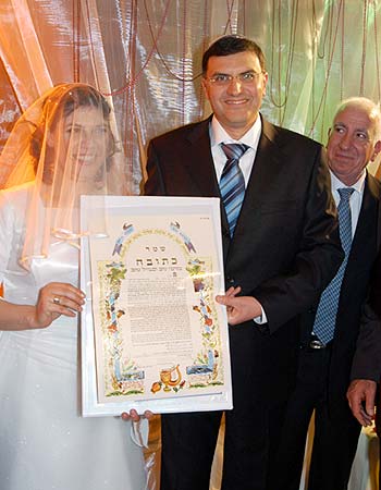 דוד חטואל ששכל את אשתו ובנותיו נישא בשנית