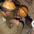 קציני צה"ל מחלצים