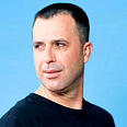 רמי ורד. "כיף עצום לראות שמערכון שכתבתי ליצפאן מצחיק את הקהל"