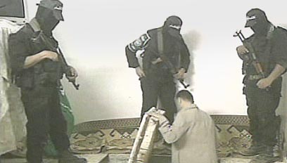 הזרוע הצבאית של חמאס מציגה את המנהרות