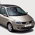4,929 דגמי רנו ב-2006