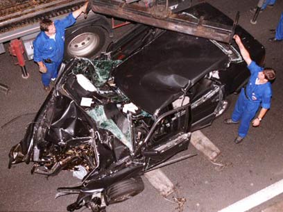 הנסיכה הבריטית נהרגה בתאונת דרכים בפריז ביחד עם חברה דודי אל-פיאד. 1997 (צילום: רויטרס) (צילום: רויטרס)