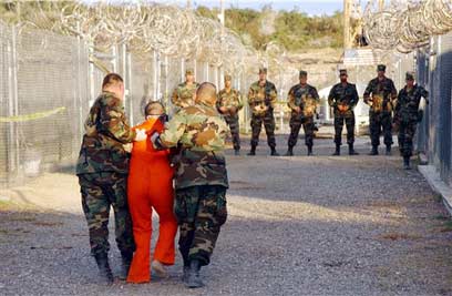 עציר בגואנטנמו. "מישהו כאן שוקל 35 ק"ג" (צילום: איי פי) (צילום: איי פי)