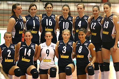 נבחרת הנשים של ישראל. עדיין לא השתתפה באולימפיאדה (צילום: אורן אהרוני) (צילום: אורן אהרוני)
