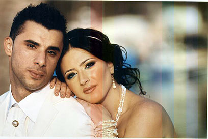 אורי סמנדייב ז"ל עם אשתו זיו ()