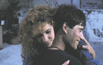מתוך הסרט "לא שם זין" עם איקה זוהר וענת וקסמן  (צילום: מתוך הסרט) (צילום: מתוך הסרט)