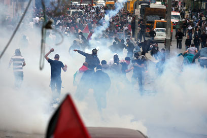 Nakba day riots at Qalandiya checkpoint near Jerusalem (Photo: Eisam Rimawi)