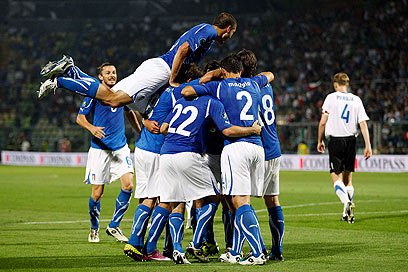 נבחרת איטליה. תקבל אורח מהליגה השניה (צילום: רויטרס) (צילום: רויטרס)