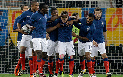 נבחרת צרפת. רוצים לחזור לחגוג  (צילום: AP) (צילום: AP)