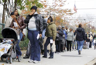 תור בבחירות 2008. להבטיח את ההצבעה (צילום: AP) (צילום: AP)