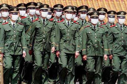 זכרונות מחשש קודם להתפרצות. חיילים סינים ב-2009 (צילום: AP) (צילום: AP)