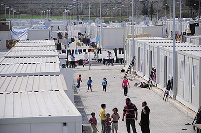 מחנה פליטים סורים, בטורקיה ליד הגבול (צילום: MCT) (צילום: MCT)