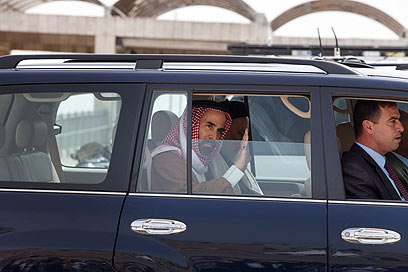 בעיר הקודש. בן מוחמד. ככל הנראה לצדו ברכב יושב המופתי (צילום: אוהד צויגנברג) (צילום: אוהד צויגנברג)