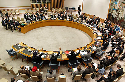 בקהילה הבינלאומית חלוקים לגבי אופן הטיפול במשבר הסורי (צילום: EPA) (צילום: EPA)