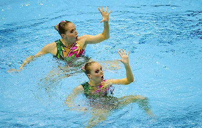 אנסנטסיה גלושקוב ואינה יופה יגיעו להופעה שלישית באולימפיאדה  (צילום: AFP) (צילום: AFP)