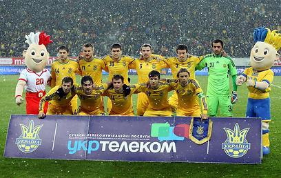 שחקני נבחרת אוקראינה. לא בונים על עלייה לרבע הגמר (צילום: גטי אימג'ס) (צילום: גטי אימג'ס)