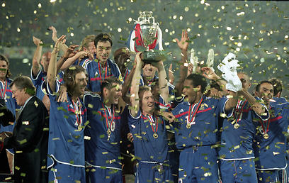 צרפת זוכה ביורו 2000. אז זה התחיל בנצחון על ספרד (צילום: Gettyimages) (צילום: Gettyimages)