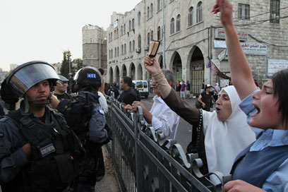 כוחות משטרה ומפגינים, היום בירושלים (צילום: גיל יוחנן) (צילום: גיל יוחנן)