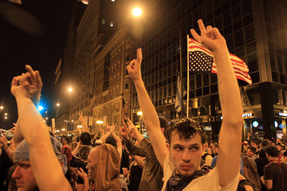 "כך נראית דמוקרטיה". המוני המפגינים בשיקגו (צילום: AFP) (צילום: AFP)