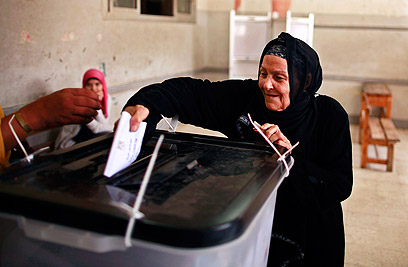 מצרים רבים הצביעו עבור שאפיק משום שהבטיח יציבות (צילום: רויטרס) (צילום: רויטרס)