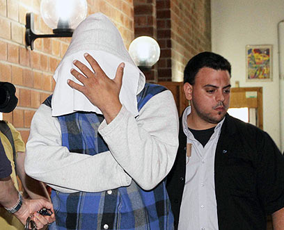 "הנאשם עודד את הנערות לצפות בסרטים פורנוגרפיים" (צילום: עידו ארז)