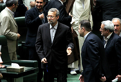 אחיו ניסה לשחד שר של אחמדינג'אד? יו"ר הפרלמנט לריג'אני (צילום: EPA) (צילום: EPA)