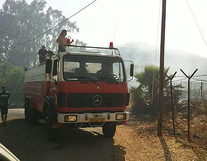 כבאים שהוזעקו לשריפה (באדיבות משטרת ישראל) (באדיבות משטרת ישראל)