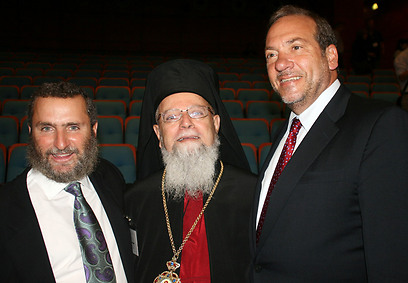 חיבור חשוב עם הנצרות. הרבנים אקשטיין (מימין) ובוטח (צילום: פול מלינג) (צילום: פול מלינג)
