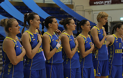 הנבחרת האוקראינית, רגע לפני הפתיחה (צילום: אורן אהרוני) (צילום: אורן אהרוני)
