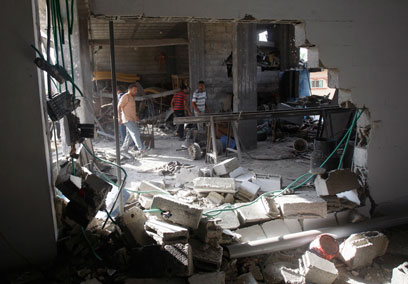 נזקי הפצצת חיל האוויר ברפיח (צילום: רויטרס) (צילום: רויטרס)