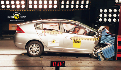 האינסייט זכתה לציון גבוה במבחן הבטיחות של Euro NCAP ()