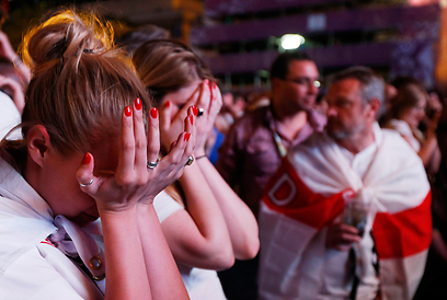 האוהדים האנגלים בדיכאון אחרי היורו. האולימפיאדה - סיבה לנחמה (צילום: AP) (צילום: AP)
