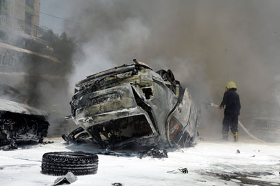 פיצוץ המכונית ליד בית המשפט בשבוע שעבר (צילום: רויטרס) (צילום: רויטרס)