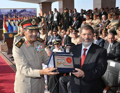 Morsi's (right) inauguration (Photo: EPA)