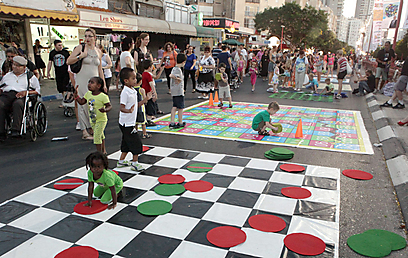 פעילויות לכל המשפחה במדרחוב רוגוזין (צילום: לימור אדרי) (צילום: לימור אדרי)