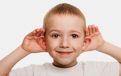 האוזניים ימשיכו לצמוח עד העשור השביעי לחיינו (צילום: shutterstock) (צילום: shutterstock)