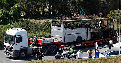 שרידי האוטובוס בבולגריה (צילום: רויטרס) (צילום: רויטרס)