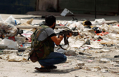 קרבות קשים בחלב. מורד סורי (צילום: רויטרס) (צילום: רויטרס)