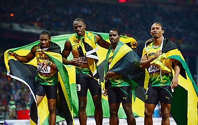 תמונה שלא תישכח. הרביעיה הגדולה של ג'מייקה (צילום: AFP) (צילום: AFP)