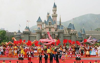 חגיגות הפתיחה של דיסנילנד הונג קונג (צילום: רויטרס) (צילום: רויטרס)