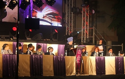 שולחן הרבניות - איחוד נדיר (צילום: מאיר אלפסי, כיכר השבת) (צילום: מאיר אלפסי, כיכר השבת)