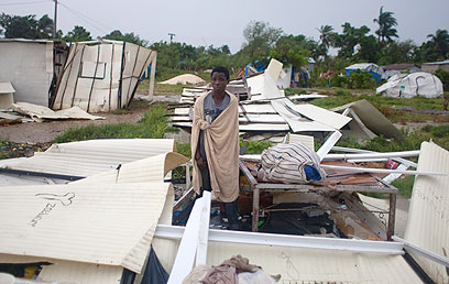 בתים שקרסו בהאיטי. אסון טבע שני בשנתיים וחצי (צילום: AP) (צילום: AP)