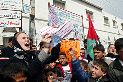 בהפגנה נגד ישראל וארה"ב. פברואר 2003 (צילום: Gettyimages) (צילום: Gettyimages)