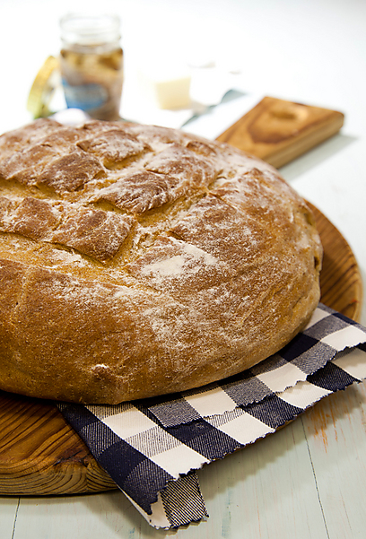 לחם קל שקל להכין בבית (צילום: סטודיו דן לב) (צילום: סטודיו דן לב)