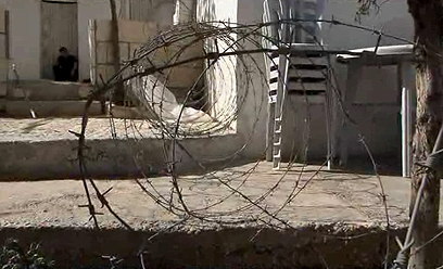 "הם שמו גדר תיל והשאירו שביל קטן". בית המריבה במזרח ירושלים, היום (צילום: אלי מנדלבאום) (צילום: אלי מנדלבאום)