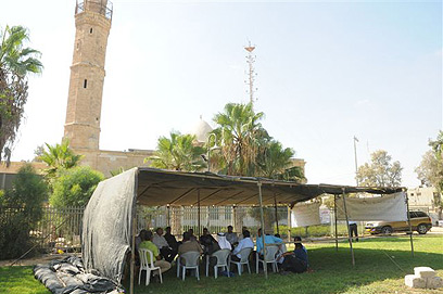 אוהל המחאה של הבדואים ליד אתר הפסטיבל (צילום: הרצל יוסף) (צילום: הרצל יוסף)
