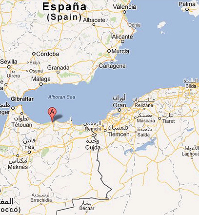 קרוב למרוקו, שייך לספרד. האי איסלה דה טיירו (מסומן באדום) (צילום: google maps) (צילום: google maps)