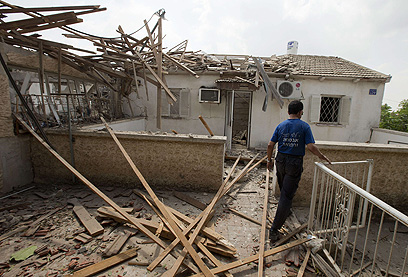 אומדים את הנזקים (צילום: AFP) (צילום: AFP)