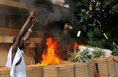 הבעירה בחרטום (צילום: AFP) (צילום: AFP)